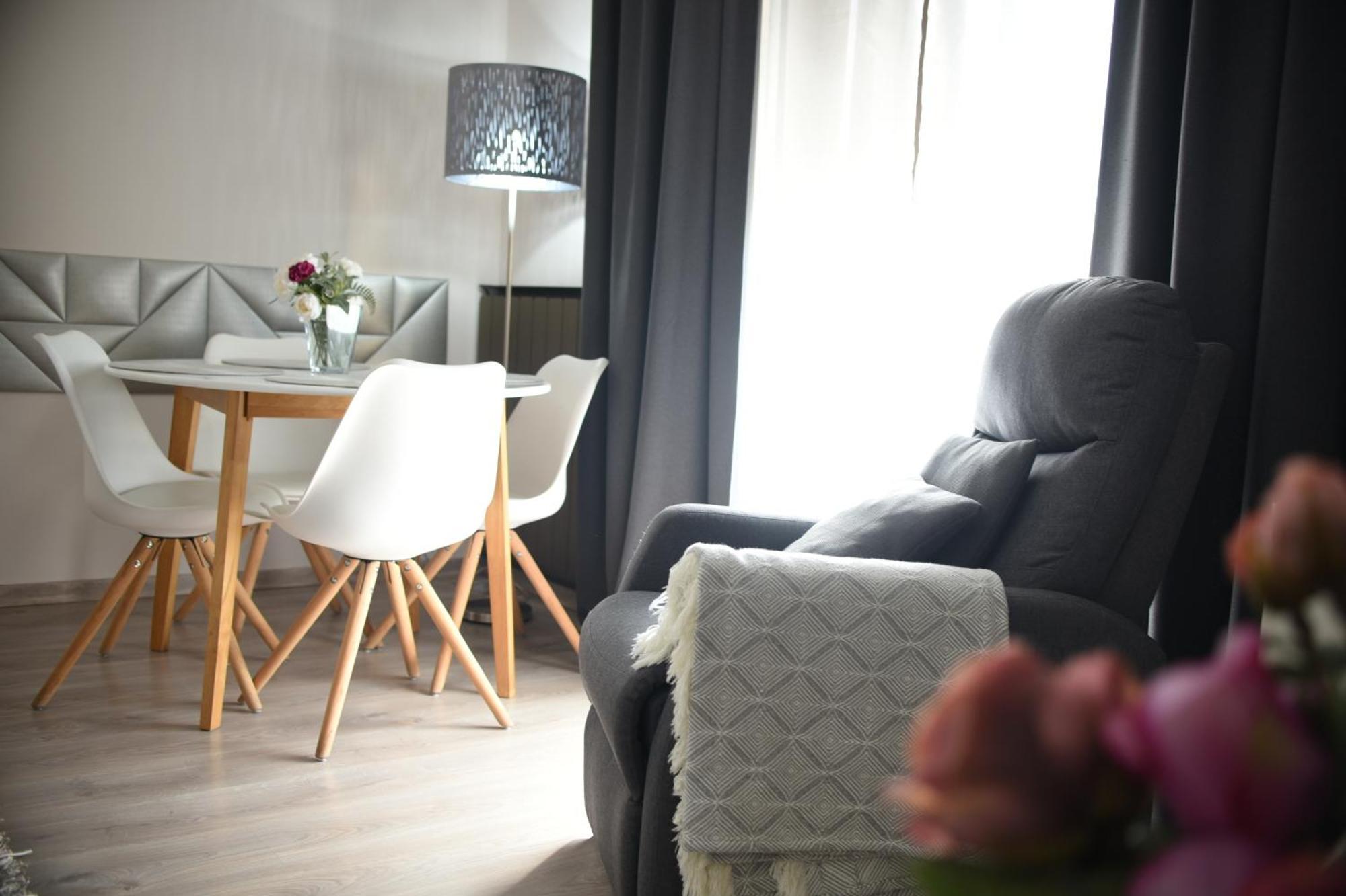 Crystal Apartman มูราฮาลอม ภายนอก รูปภาพ