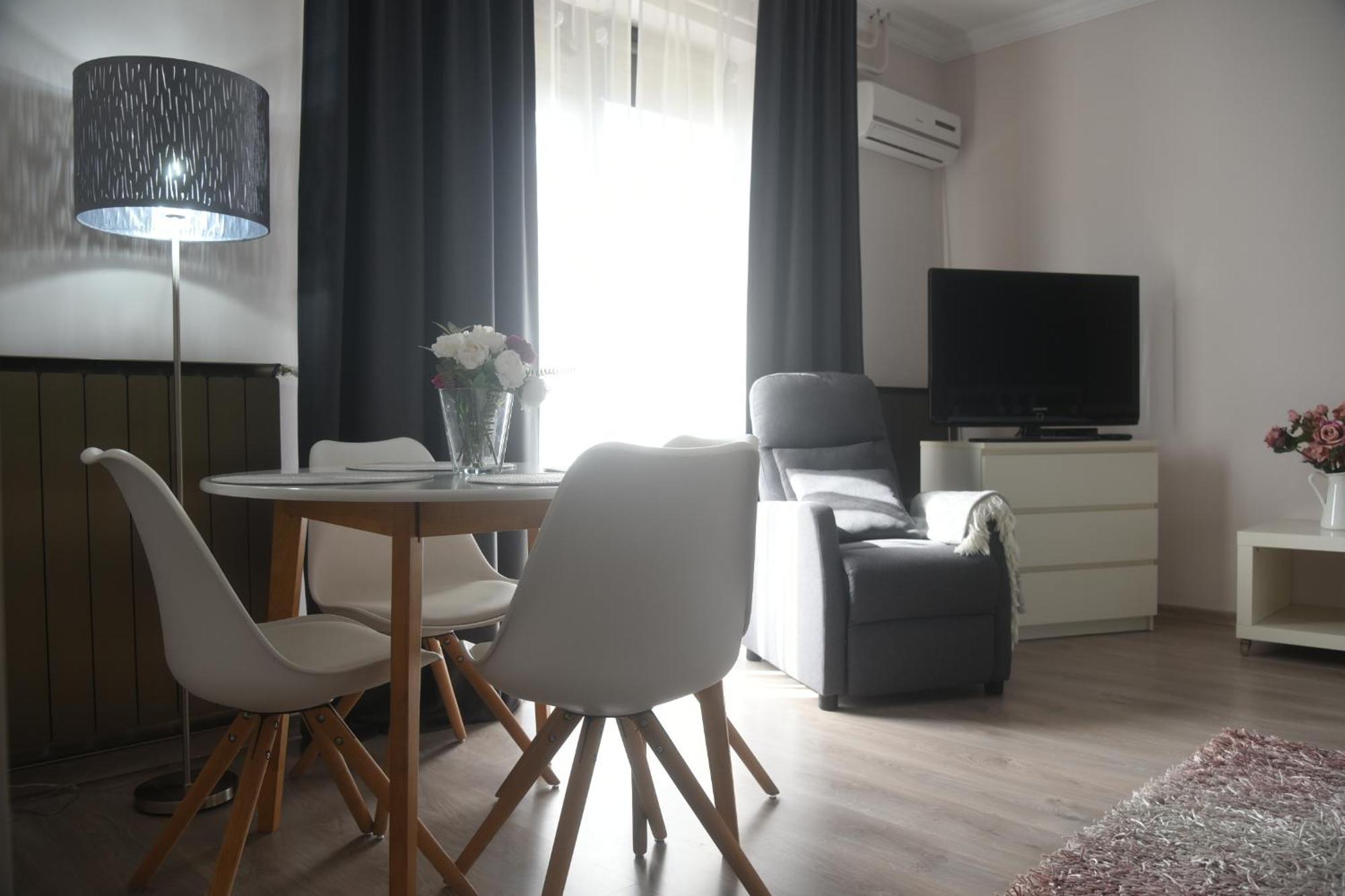 Crystal Apartman มูราฮาลอม ภายนอก รูปภาพ
