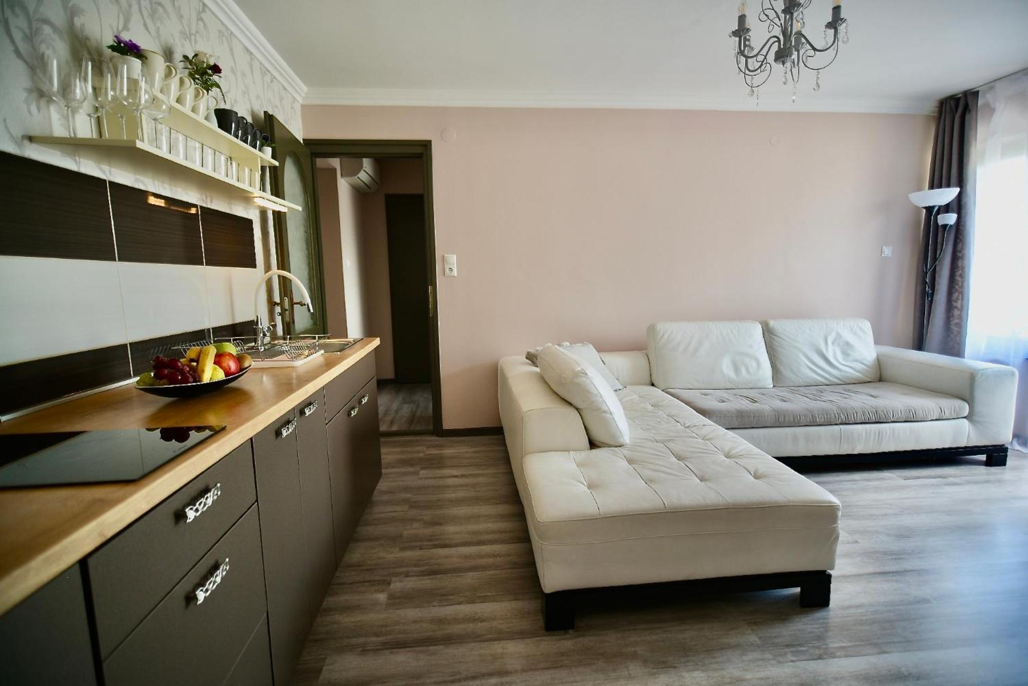 Crystal Apartman มูราฮาลอม ภายนอก รูปภาพ