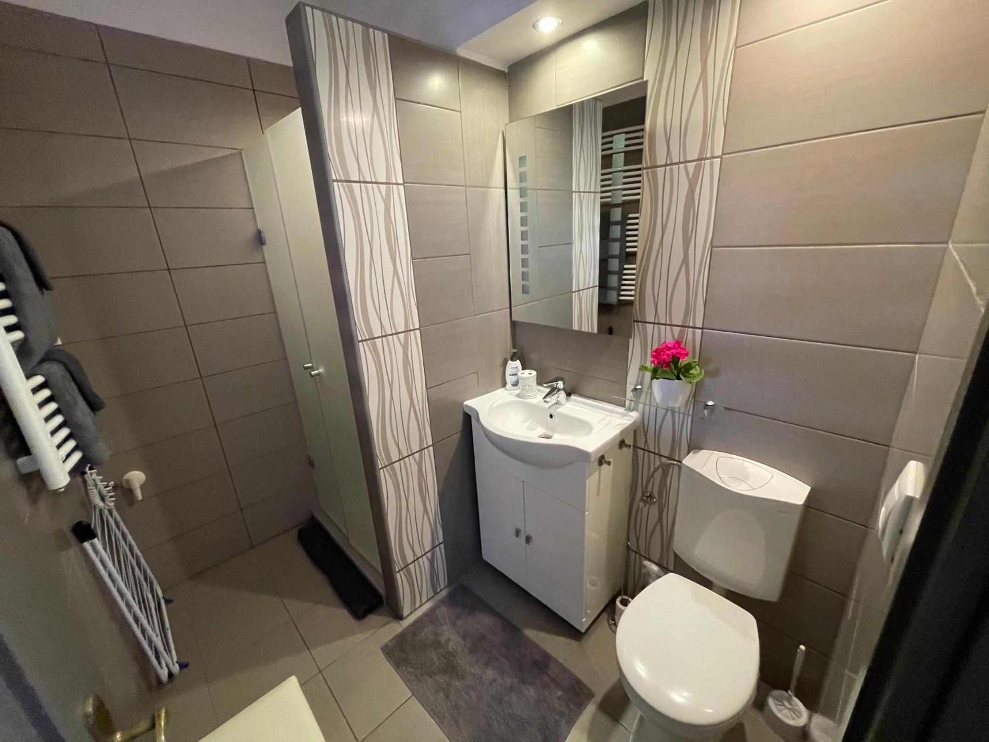 Crystal Apartman มูราฮาลอม ภายนอก รูปภาพ